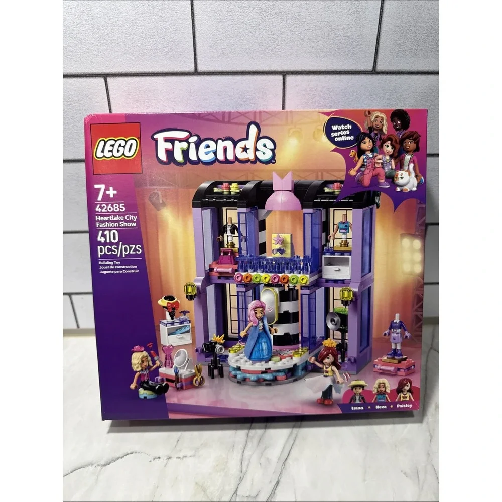 LEGO Friends Heartlake City Fashion Show 42685 SEE DETAILS